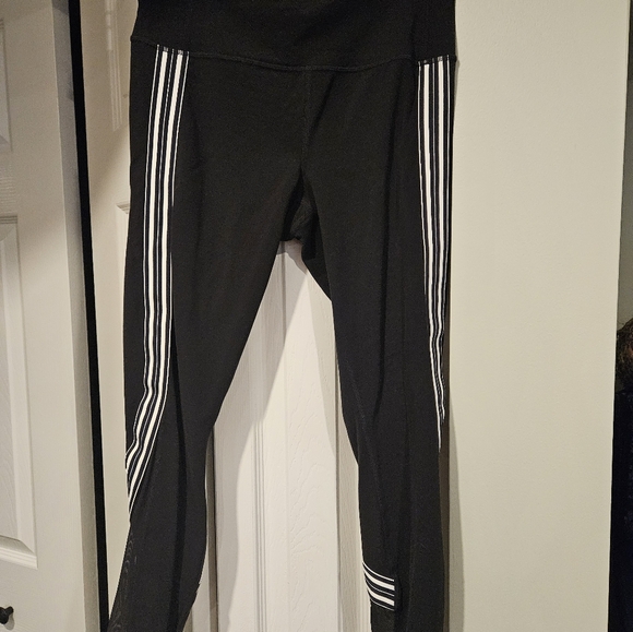 ATHLETA Side Stripe 7/8 Salutation Black Legging Mesh Accent Size Medium - Picture 3 of 6